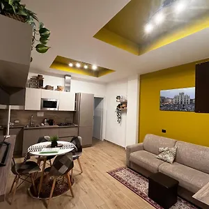 Apartamento Nel Quartiere Bayres Completamente Rinnovata, Milán